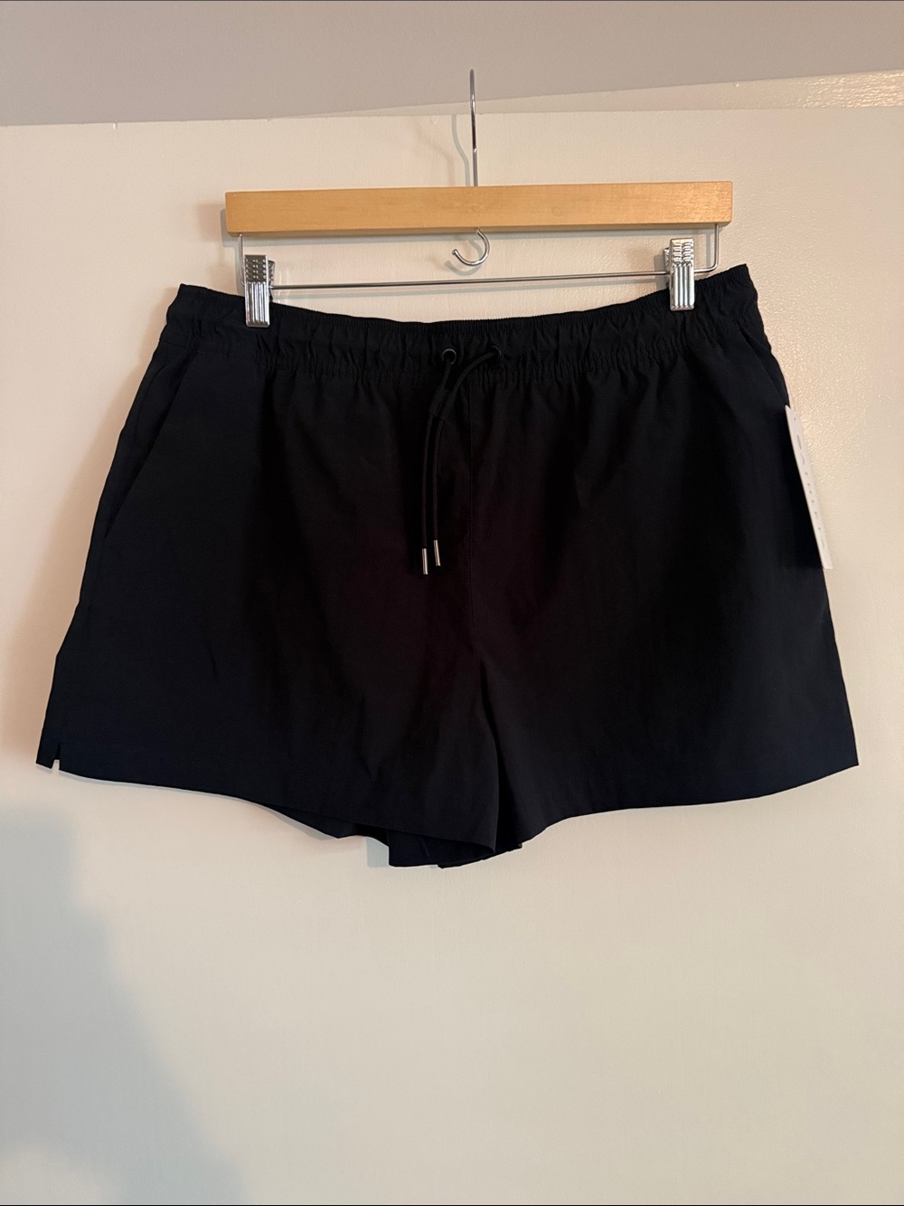 Athleta Black Women's Athletic Shorts with Drawstring